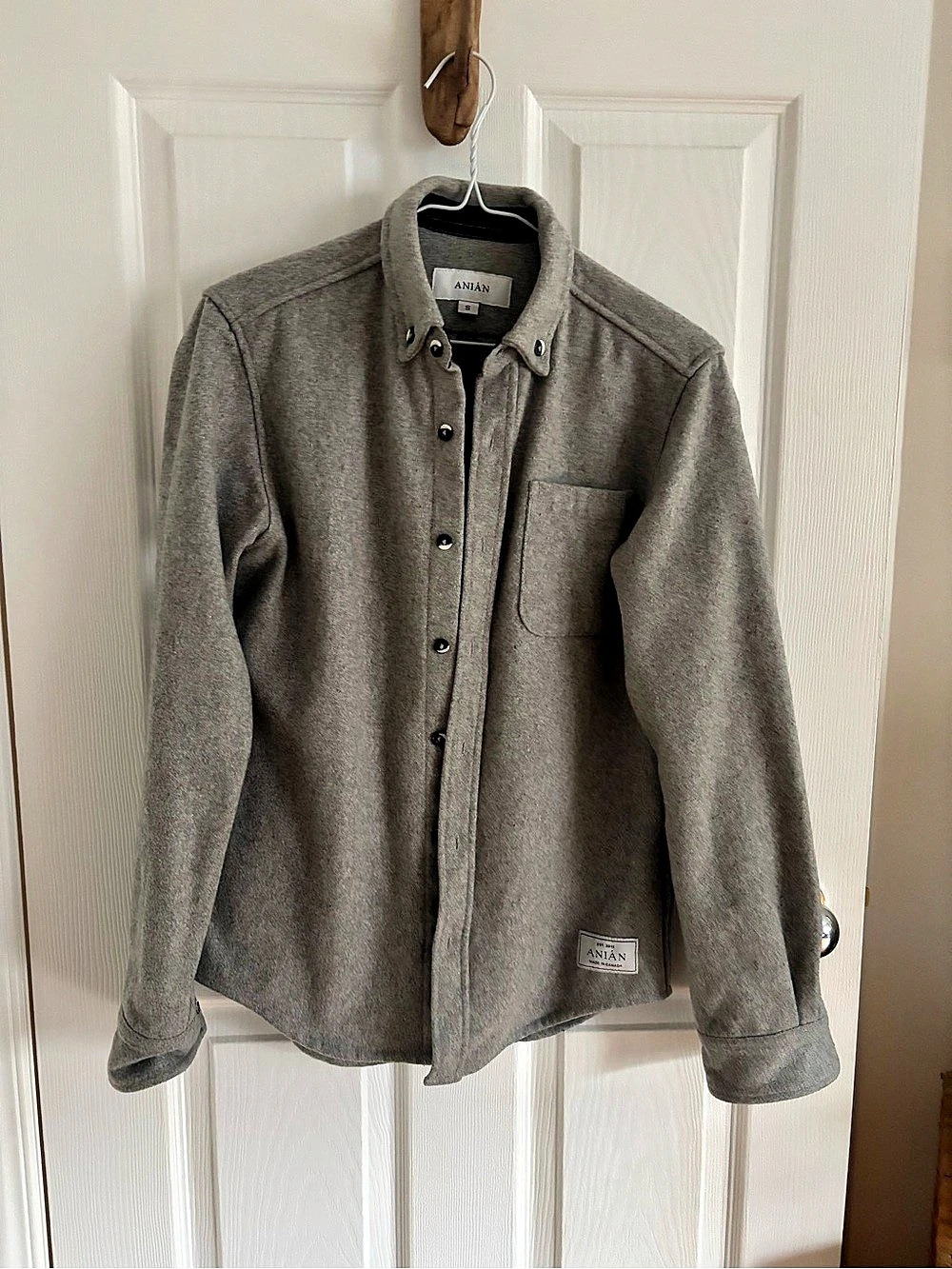 ANIAN Modern Melton Wool Shirt Jacket in Gray Size Small